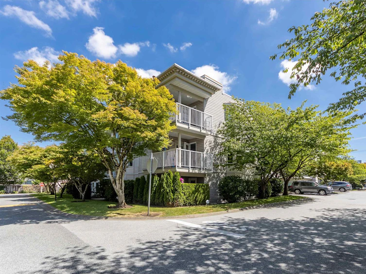 203-9946 151 Street, Surrey, BC, V3R 0V5 - 25