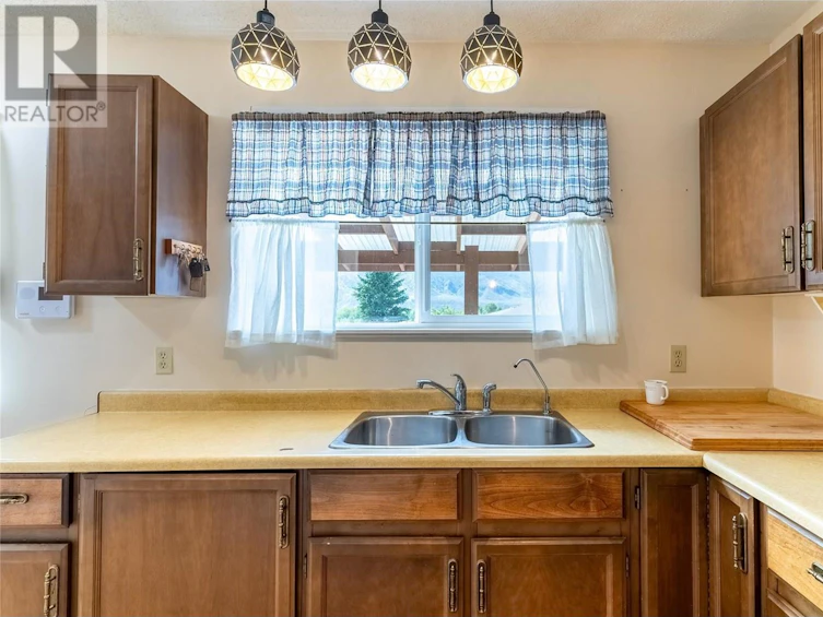 604 Pine Street, Ashcroft, BC, V0K 1A0 - 17