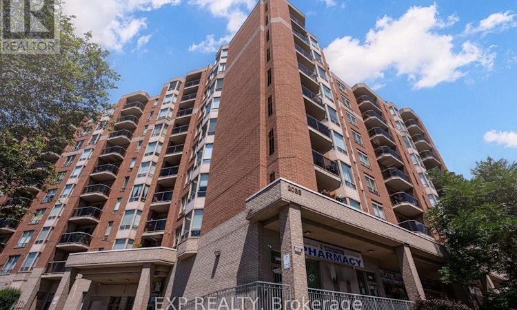 1002-2088 Lawrence Avenue West