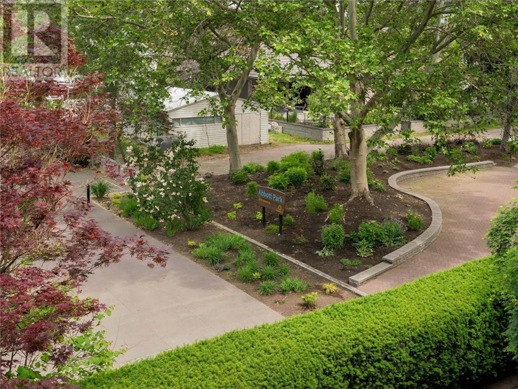201-2901 Abbott Street, Kelowna, BC, V1Y 1G7 - 37