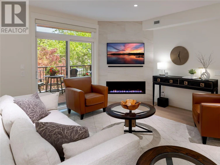 201-2901 Abbott Street, Kelowna, BC, V1Y 1G7 - 11