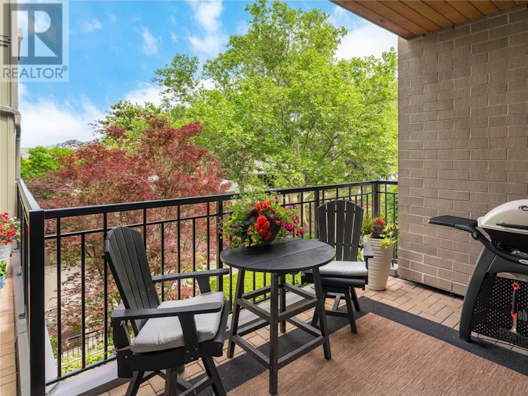 201-2901 Abbott Street, Kelowna, BC, V1Y 1G7 - 12