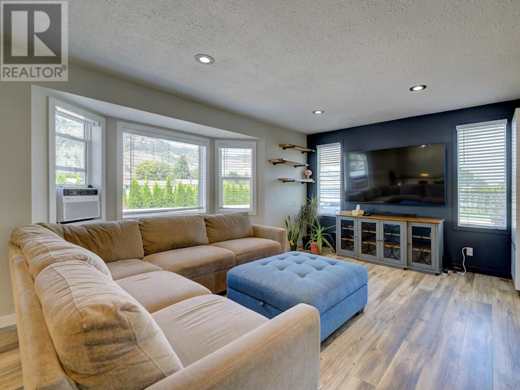 2505 Sandalwood Drive, Kamloops, BC, V2B 6V3 - 7