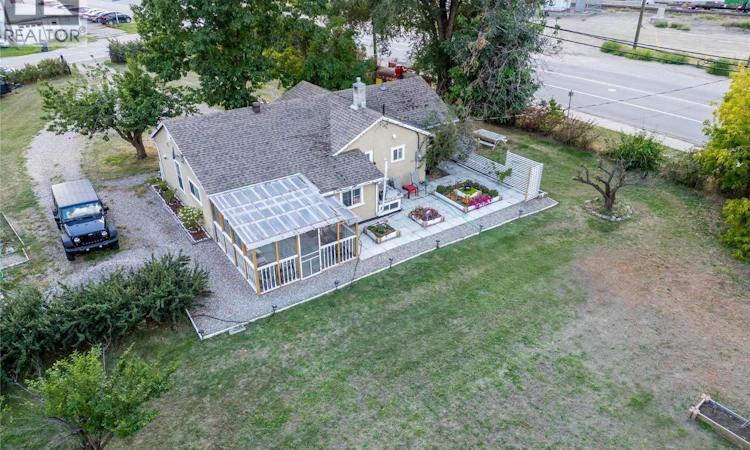213 Bell Street
