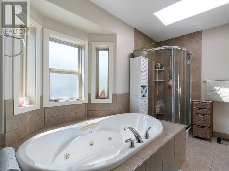 1002 Southeast 14 Avenue, Salmon Arm, BC, V1E 2R5 - 27