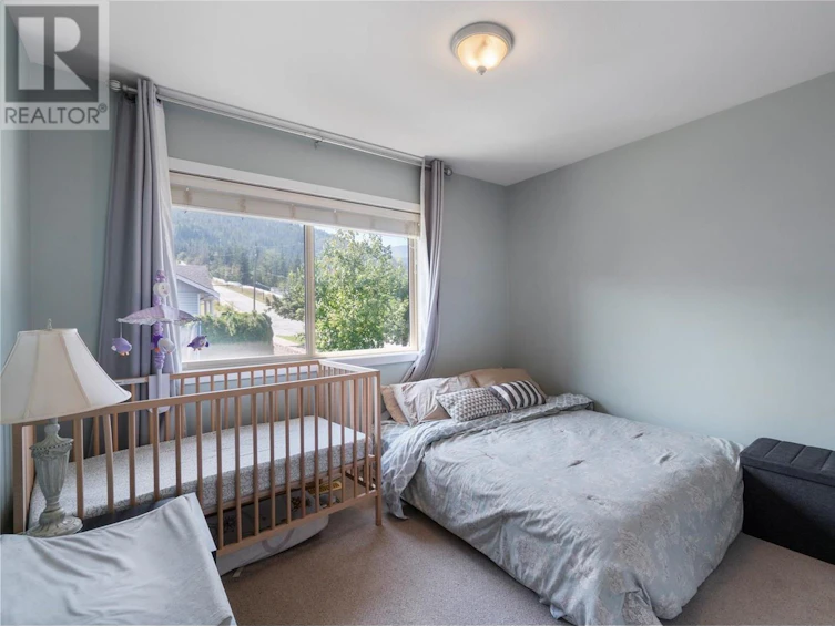 1002 Southeast 14 Avenue, Salmon Arm, BC, V1E 2R5 - 31
