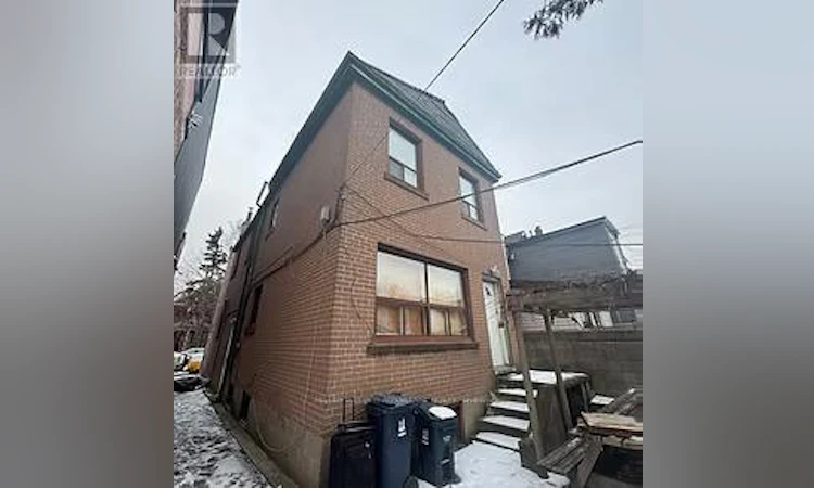 975 Dovercourt Road