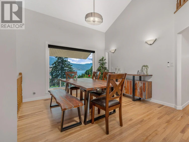 7994 Tronson Road, Vernon, BC, V1H 1C6 - 11