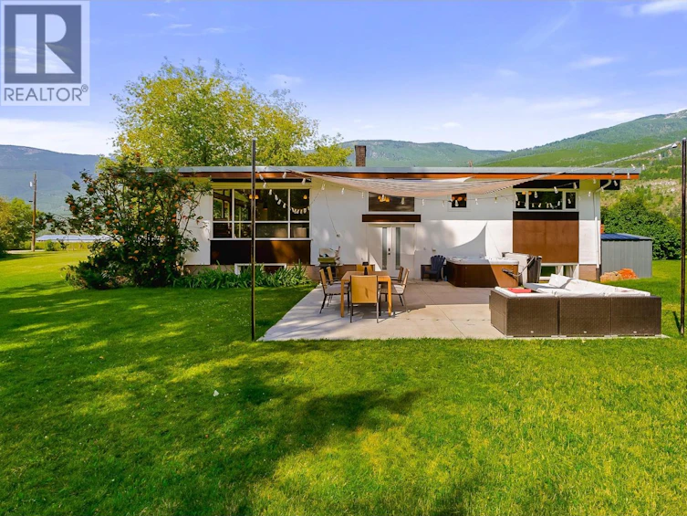 7161 Southwest 50 Avenue, Salmon Arm, BC, V1E 3C4 - 52