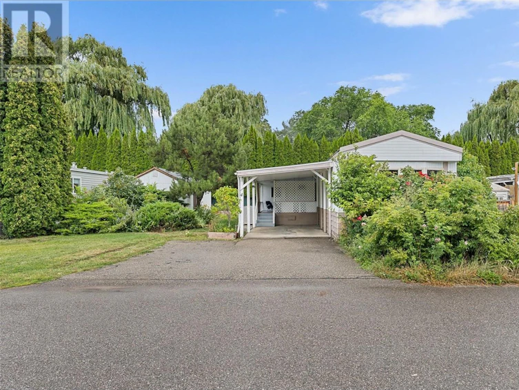 4-11524 Bottom Wood Lake Road, Lake Country, BC, V4V 1X7 - 2