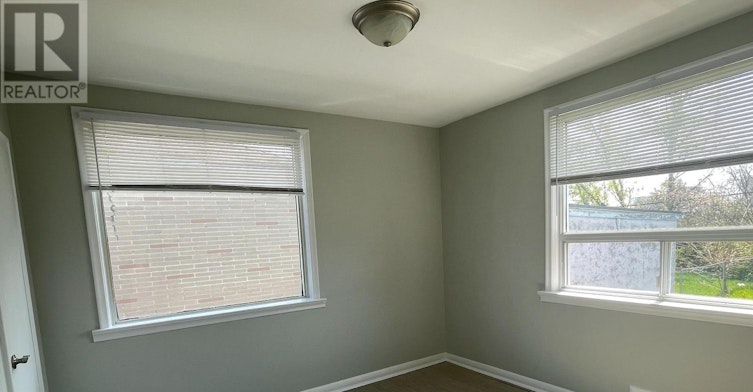 Main-33 Bentworth Avenue, Toronto, ON, M6A 1P1 - 10