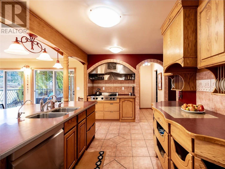392 Teal Road, Kamloops, BC, V2H 1S5 - 20