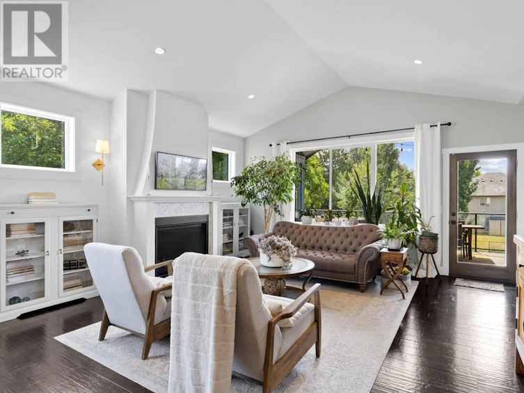 935 Laurier Avenue, Kelowna, BC, V1Y 6A9 - 15