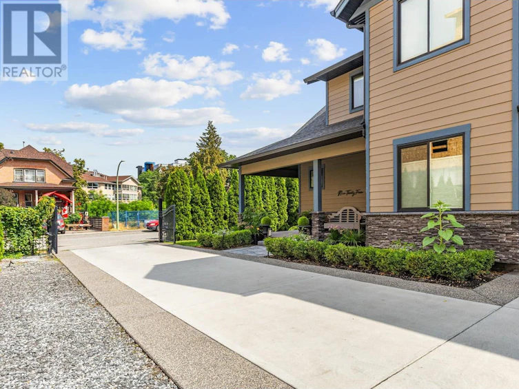 935 Laurier Avenue, Kelowna, BC, V1Y 6A9 - 84