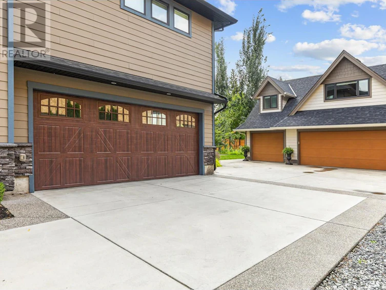 935 Laurier Avenue, Kelowna, BC, V1Y 6A9 - 59