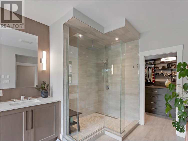 1009 Antler Drive, Penticton, BC, V2A 0C8 - 35