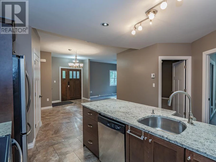 103-2011 Perrier Road, Nelson, BC, V1L 6Y8 - 16