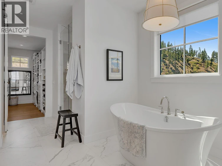 5670 Mountainside Court, Kelowna, BC, V1W 5L5 - 26