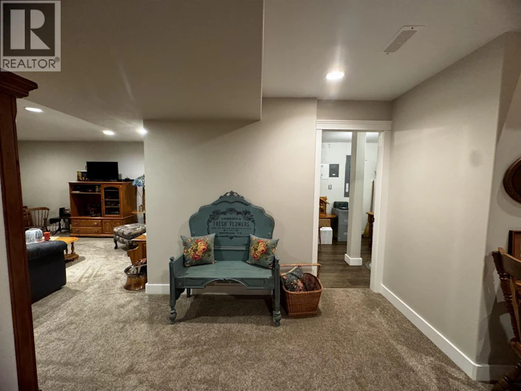 5462 Elliot Lake Road, 100 Mile House, BC, V0K 2E1 - 29