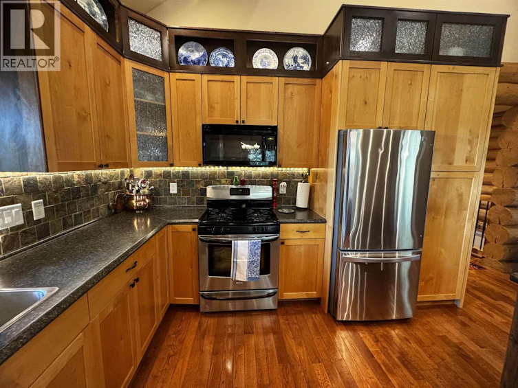 5462 Elliot Lake Road, 100 Mile House, BC, V0K 2E1 - 13
