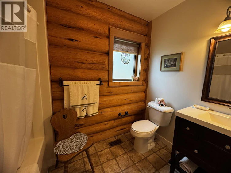 5462 Elliot Lake Road, 100 Mile House, BC, V0K 2E1 - 20