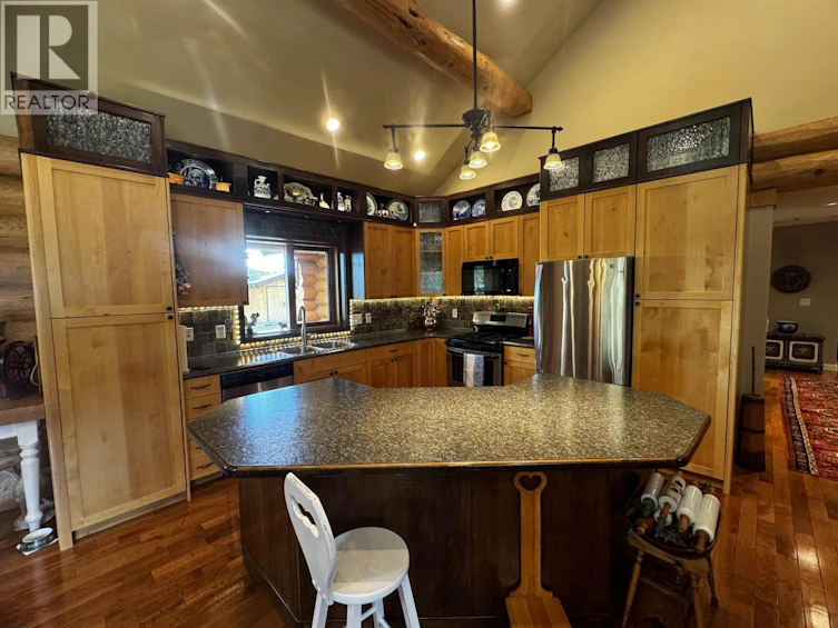 5462 Elliot Lake Road, 100 Mile House, BC, V0K 2E1 - 12
