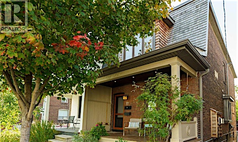 17 Wyndham Street, Toronto, ON, M6K 1R8