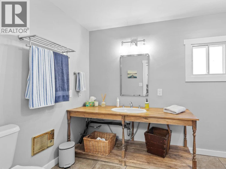 11777 Morrow Avenue, Summerland, BC, V0H 1Z8 - 18