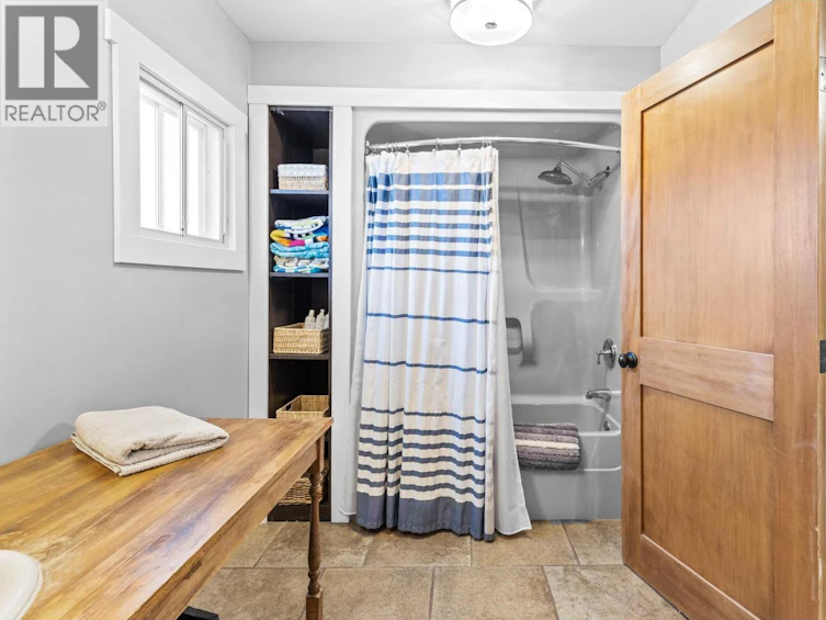 11777 Morrow Avenue, Summerland, BC, V0H 1Z8 - 19