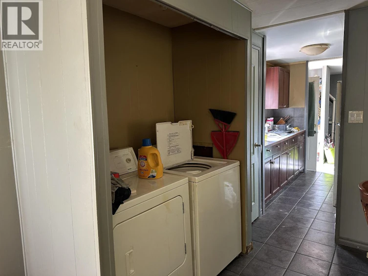 5450 Kennedy Road, 100 Mile House, BC, V0K 2E1 - 9