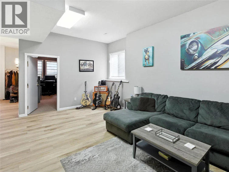 2683 Skeena Drive, Kamloops, BC, V2E 2M9 - 36