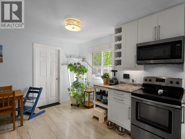 7101 Northeast 51 Street, Salmon Arm, BC, V0E 1K0 - 8