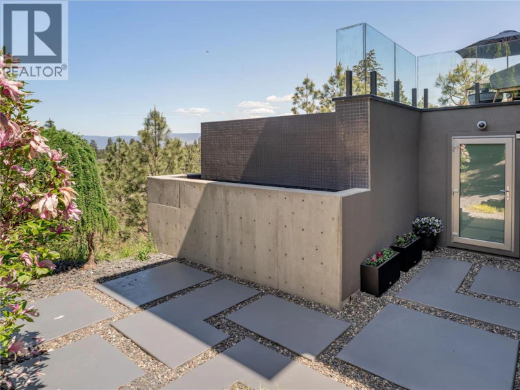 1076 Westpoint Drive, Kelowna, BC, V1W 4Z9 - 53