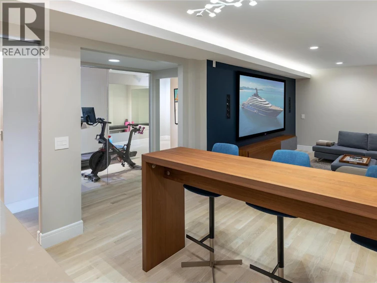 1076 Westpoint Drive, Kelowna, BC, V1W 4Z9 - 48