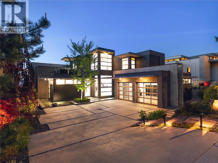 1076 Westpoint Drive, Kelowna, BC, V1W 4Z9 - 2