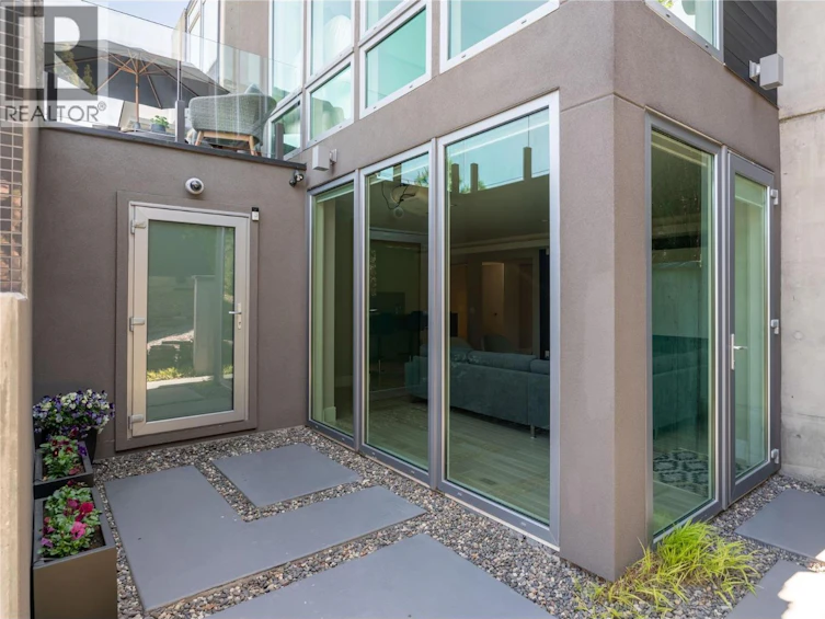 1076 Westpoint Drive, Kelowna, BC, V1W 4Z9 - 54