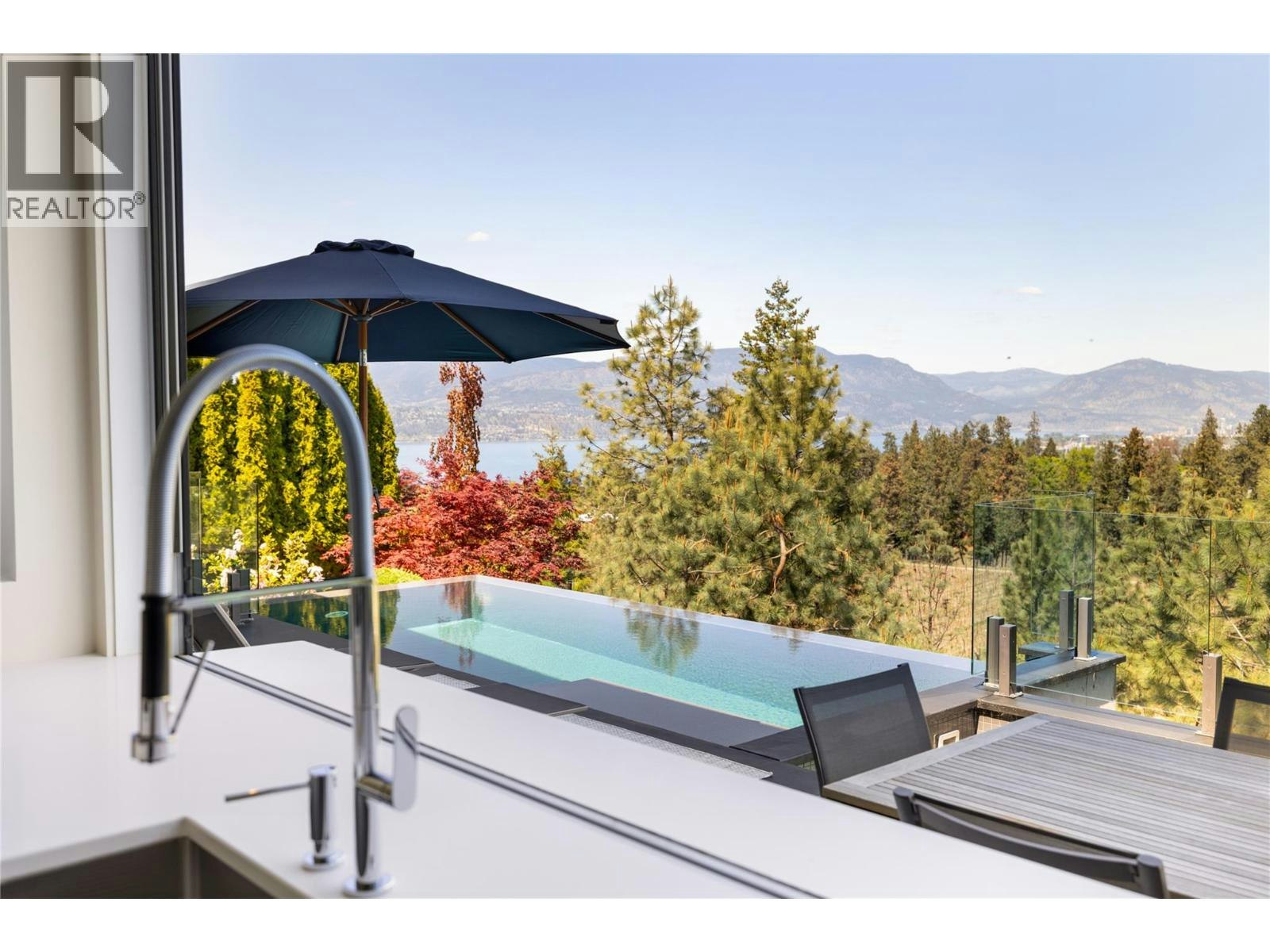 1076 Westpoint Drive, Kelowna, BC, V1W 4Z9 - 16