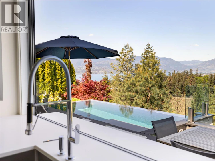 1076 Westpoint Drive, Kelowna, BC, V1W 4Z9 - 16