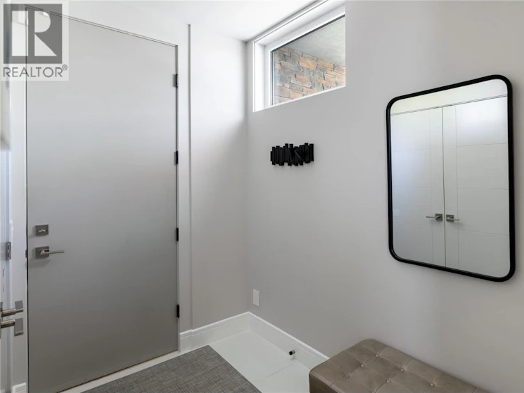 1076 Westpoint Drive, Kelowna, BC, V1W 4Z9 - 27