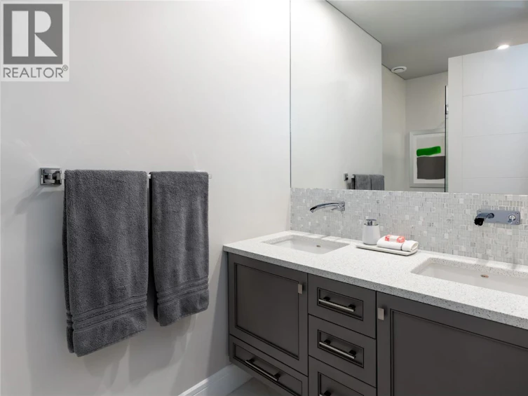 1076 Westpoint Drive, Kelowna, BC, V1W 4Z9 - 22