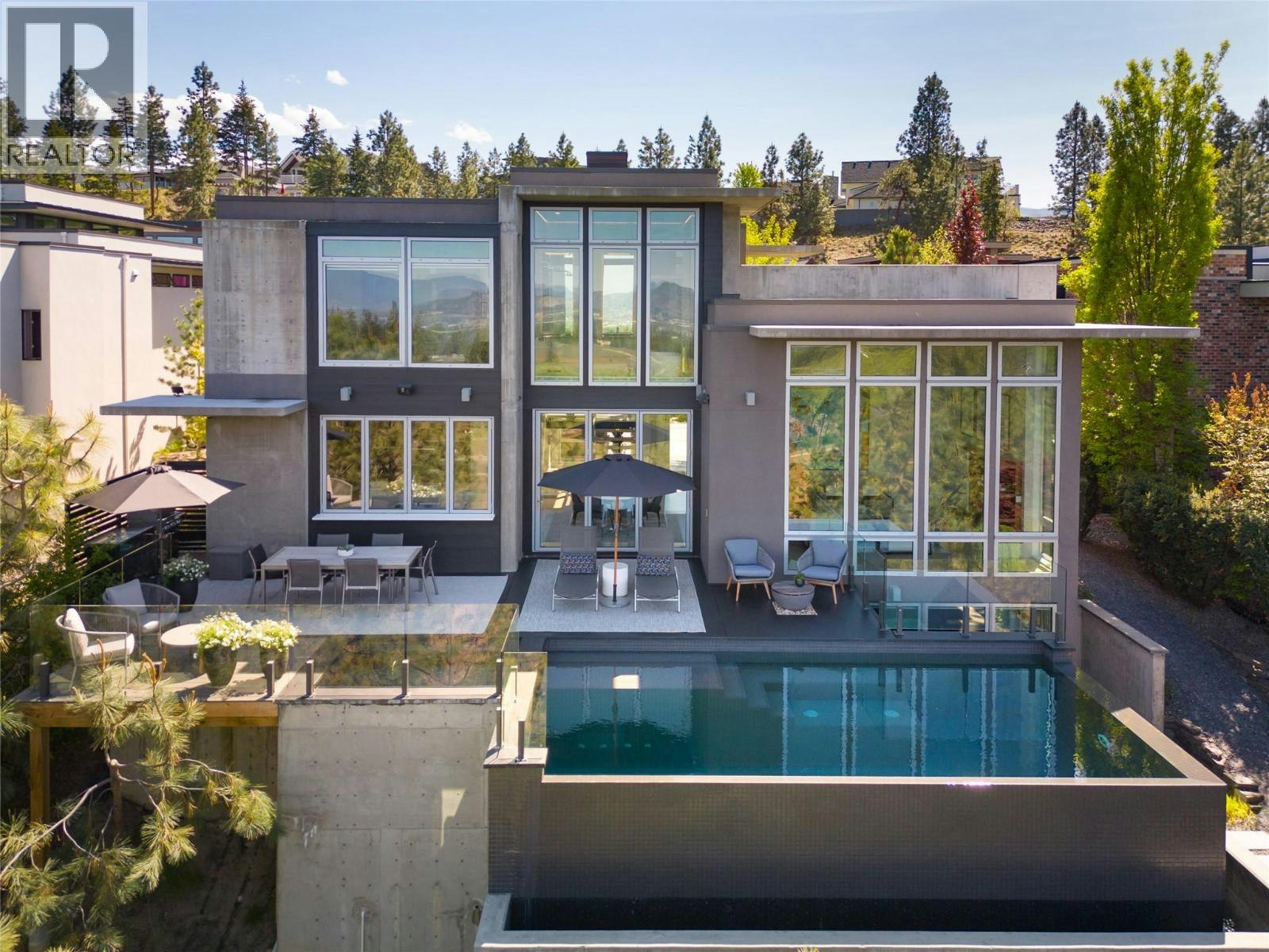 1076 Westpoint Drive, Kelowna, BC, V1W 4Z9 - 4