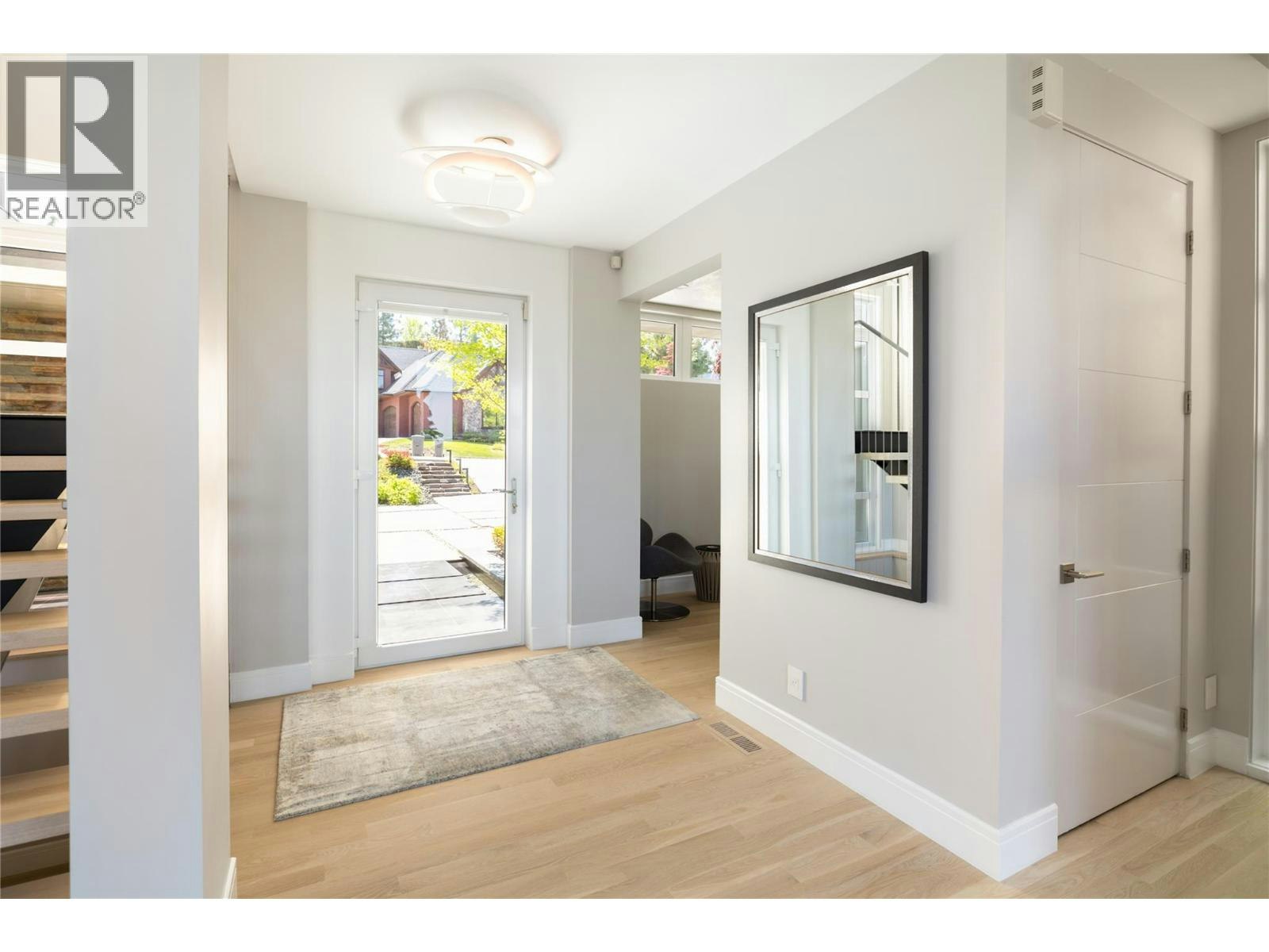 1076 Westpoint Drive, Kelowna, BC, V1W 4Z9 - 7