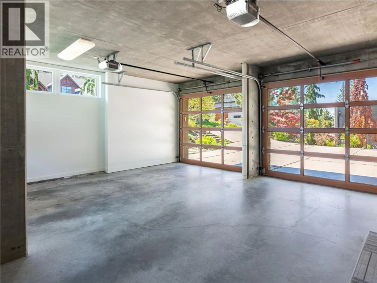 1076 Westpoint Drive, Kelowna, BC, V1W 4Z9 - 52
