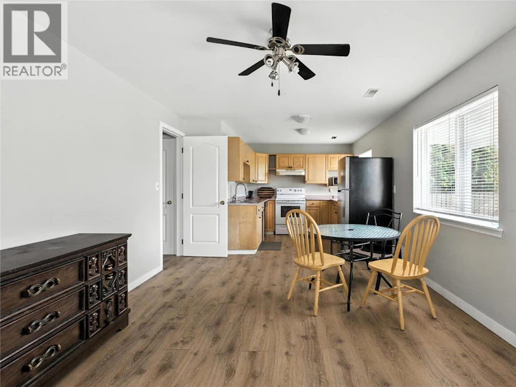 1379 Sunshine Court, Kamloops, BC, V2E 2P9 - 36