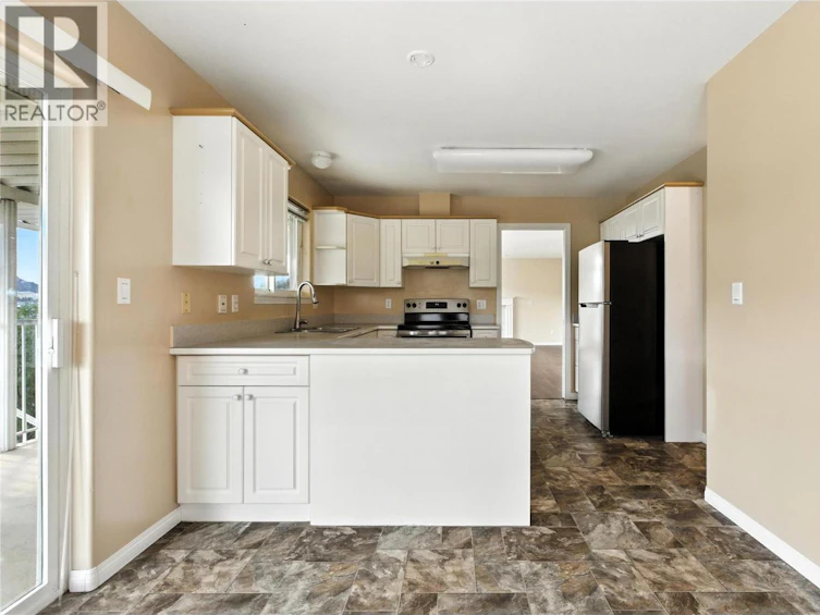1379 Sunshine Court, Kamloops, BC, V2E 2P9 - 15