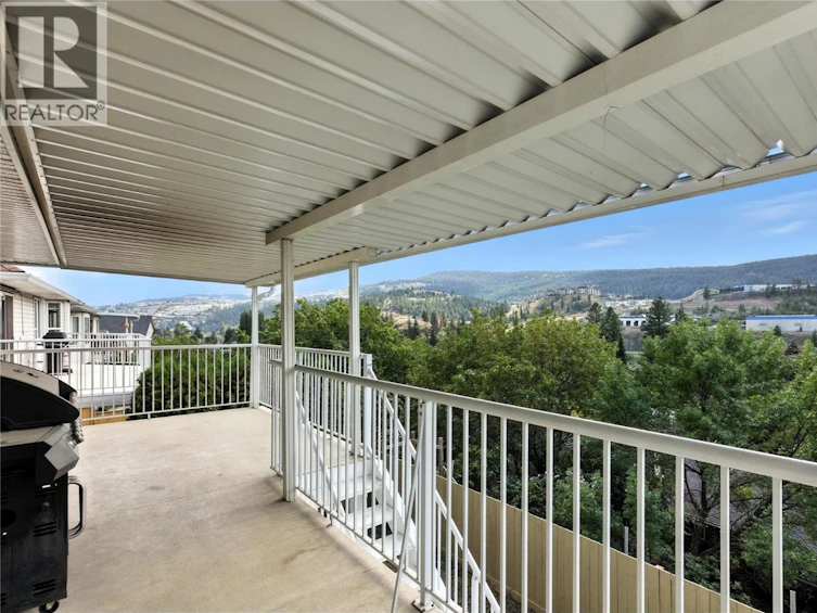 1379 Sunshine Court, Kamloops, BC, V2E 2P9 - 8