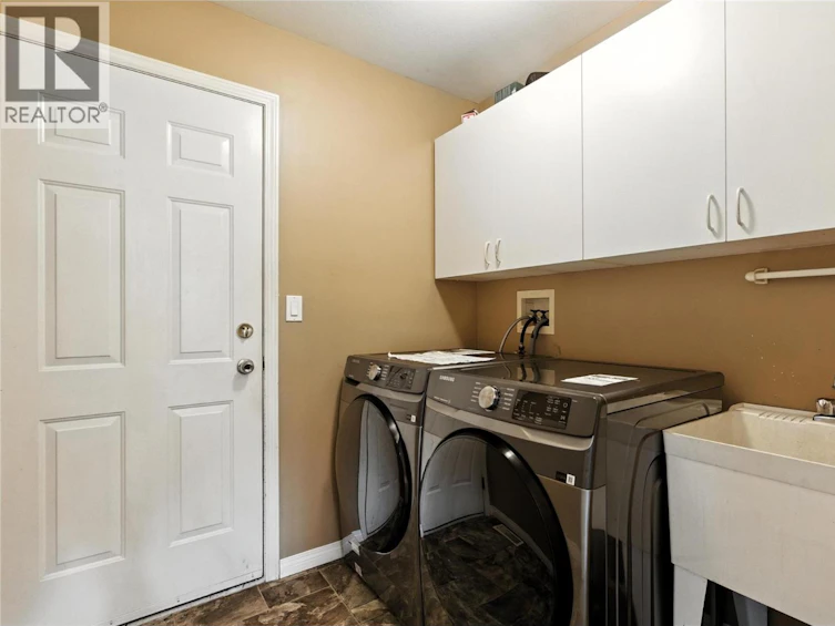 1379 Sunshine Court, Kamloops, BC, V2E 2P9 - 40