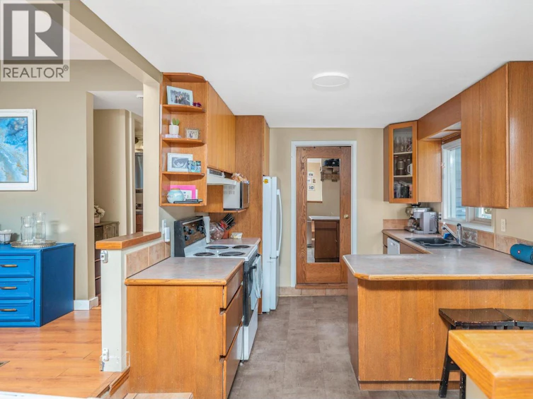 7850 Old Kamloops Road, Vernon, BC, V1H 1W8 - 54