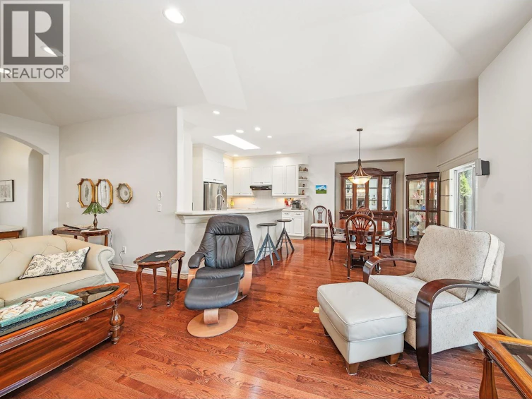4137 S Gallaghers Forest, Kelowna, BC, V1W 5E4 - 11