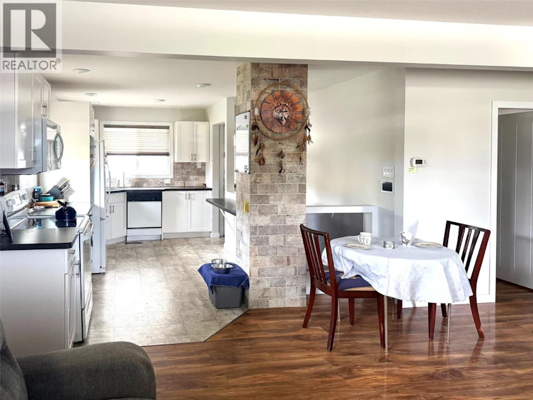 862 Desmond Street, Kamloops, BC, V2B 5K5 - 3